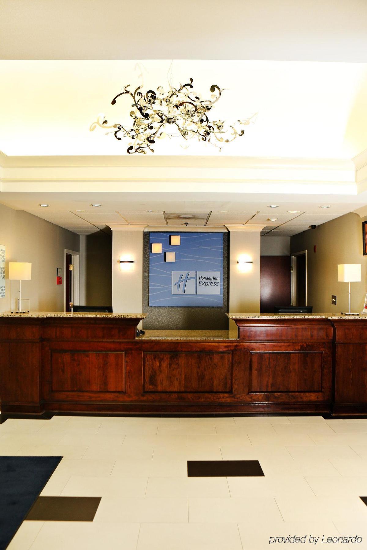 Holiday Inn Express Hotel & Suites - Sumter By Ihg Exterior photo